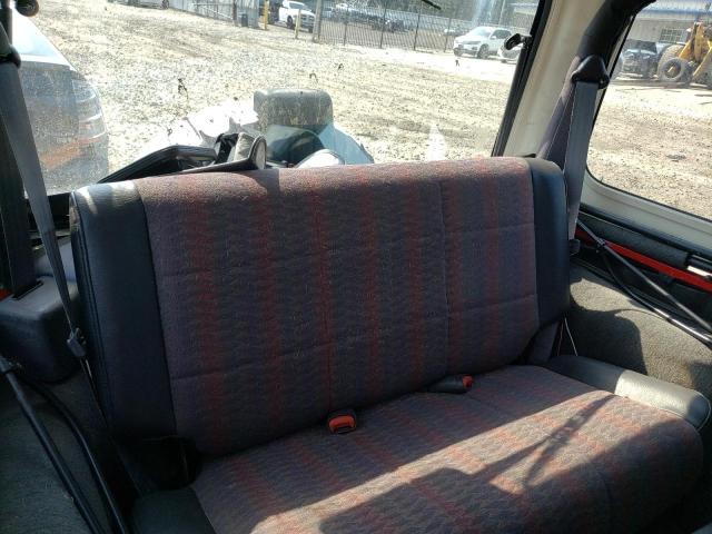 Photo 11 from auction – 1999 JEEP WRANGLER / with VIN 1J4FY29P7XP448584