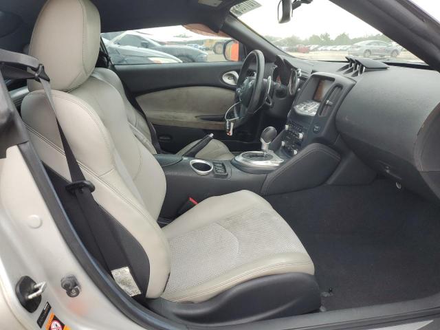 Photo 10 from auction – 2009 NISSAN 370Z with VIN JN1AZ44E09M406005