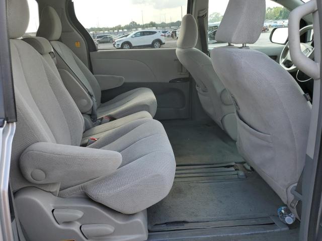 Photo 11 from auction – 2012 TOYOTA SIENNA BAS with VIN 5TDKA3DC2CS015631
