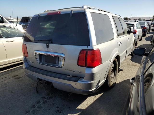Photo 3 from auction – 2004 LINCOLN NAVIGATOR with VIN 5LMFU28R84LJ02432