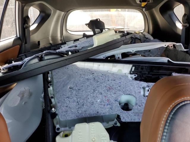 Photo 10 from auction – 2016 TOYOTA RAV4 SE with VIN 2T3JFREV8GW441649