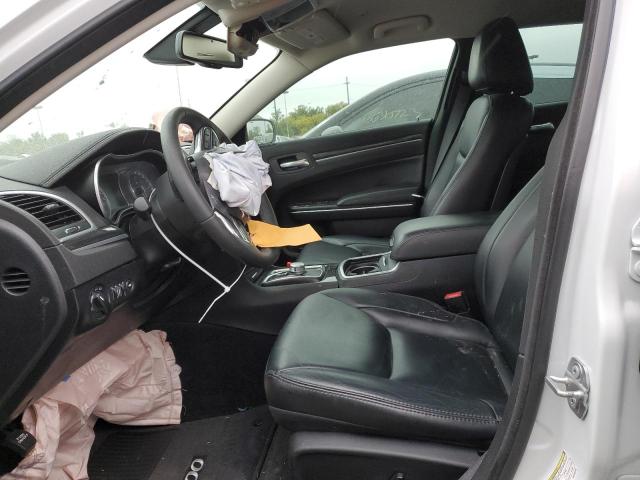 Photo 7 from auction – 2017 CHRYSLER 300 LIMITE with VIN 2C3CCAAG1HH628196