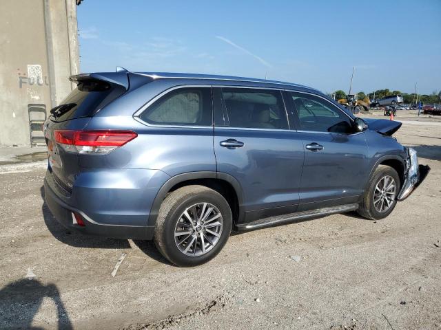 Photo 3 from auction – 2019 TOYOTA HIGHLANDER with VIN 5TDKZRFH8KS294859