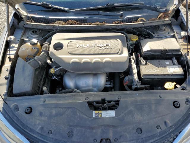 Photo 11 from auction – 2015 CHRYSLER 200 LIMITE with VIN 1C3CCCAB9FN624708