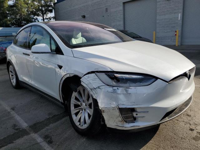 Photo 4 from auction – 2017 TESLA MODEL X with VIN 5YJXCBE24HF048030