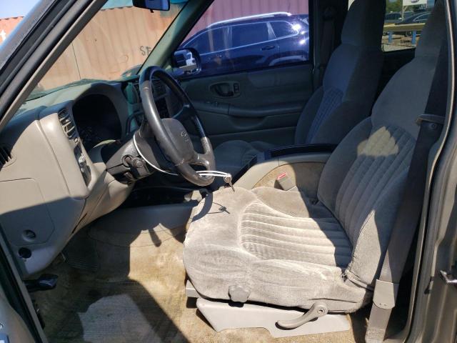 Photo 7 from auction – 2002 CHEVROLET BLAZER with VIN 1GNCS13WX2K201402