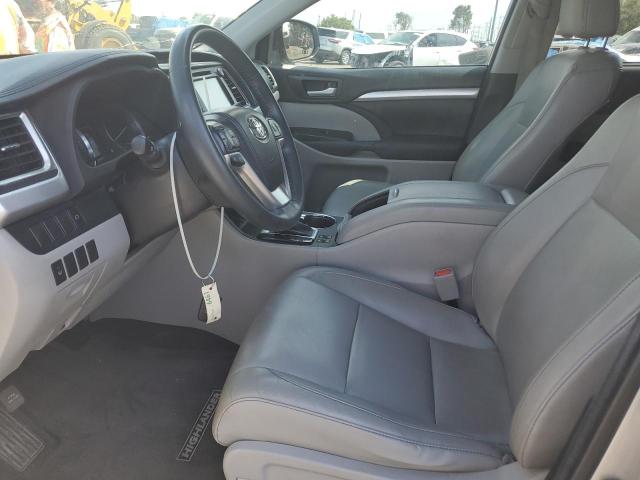 Photo 7 from auction – 2015 TOYOTA HIGHLANDER with VIN 5TDJKRFH0FS123819