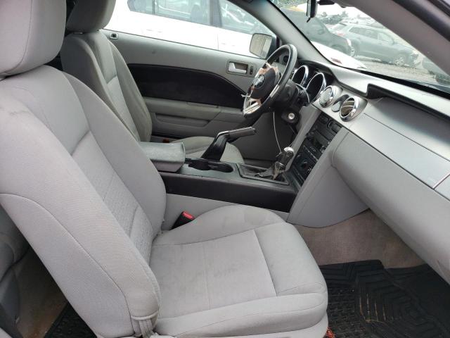 Photo 10 from auction – 2005 FORD MUSTANG with VIN 1ZVFT80N255231730