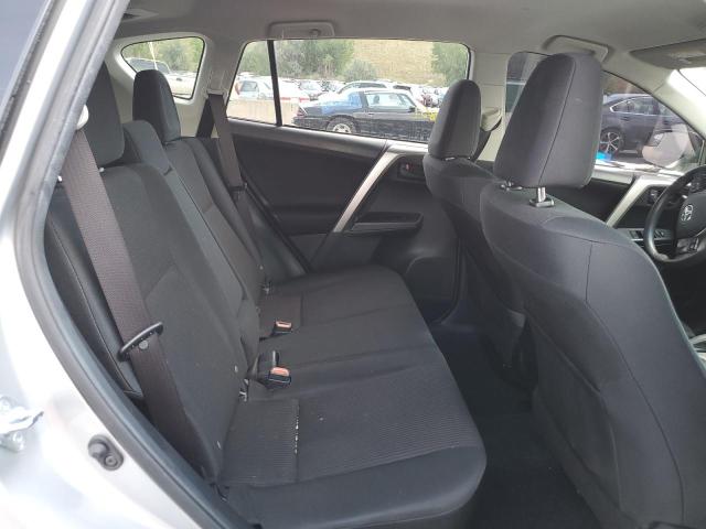 Photo 11 from auction – 2018 TOYOTA RAV4 LE with VIN JTMBFREV0JJ253671