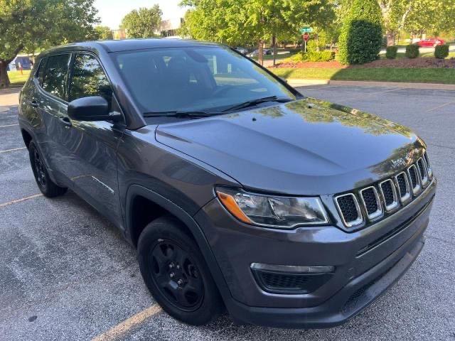 JEEP COMPASS SP 2018 with VIN 3C4NJCAB3JT194595 - Photo from auction