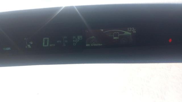 Photo 8 from auction – 2014 TOYOTA PRIUS with VIN JTDKN3DU0E1737452