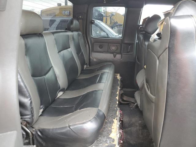 Photo 10 from auction – 2006 CHEVROLET SILVERADO with VIN 1GCEC19T86Z119953