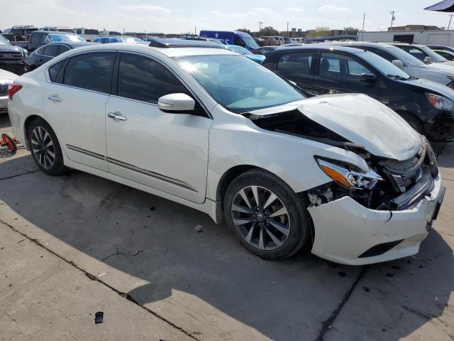 Photo 4 from auction – 2017 NISSAN ALTIMA 2.5 with VIN 1N4AL3AP3HC124224