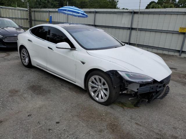 Снимка 4 от търг – 2016 TESLA MODEL S с VIN 5YJSA1E23GF148547