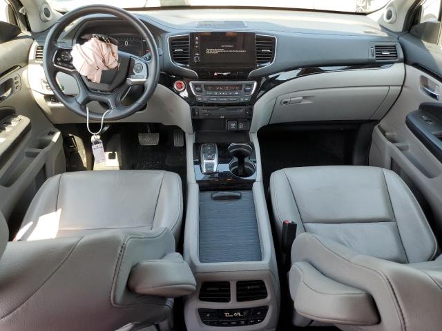 Photo 8 from auction – 2019 HONDA PILOT TOUR with VIN 5FNYF5H92KB003973