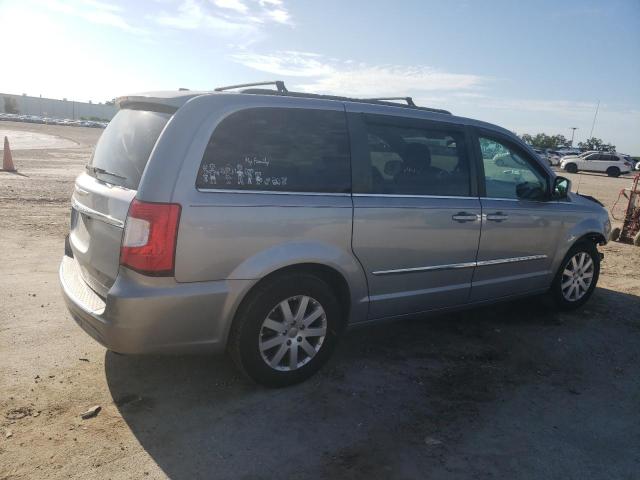 Photo 3 from auction – 2014 CHRYSLER TOWN & COU with VIN 2C4RC1BG2ER325891