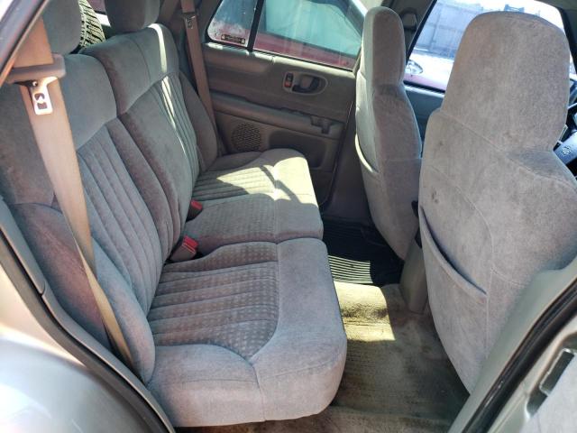 Photo 11 from auction – 2002 CHEVROLET BLAZER with VIN 1GNCS13WX2K201402