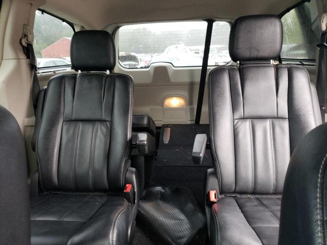 Photo 10 from auction – 2015 CHRYSLER TOWN & COU with VIN 2C4RC1BG9FR754396