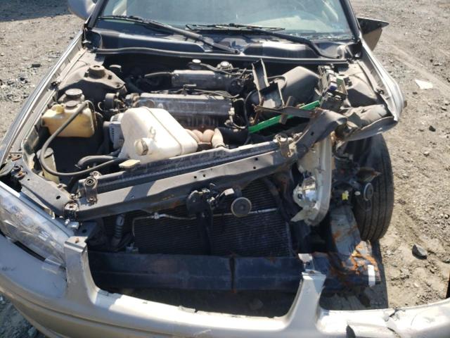 Photo 11 from auction – 2001 TOYOTA CAMRY CE with VIN 4T1BG22K21U026992
