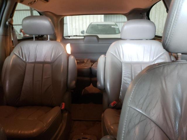 Photo 10 from auction – 2001 CHRYSLER TOWN & COU with VIN 2C8GP54L31R397138