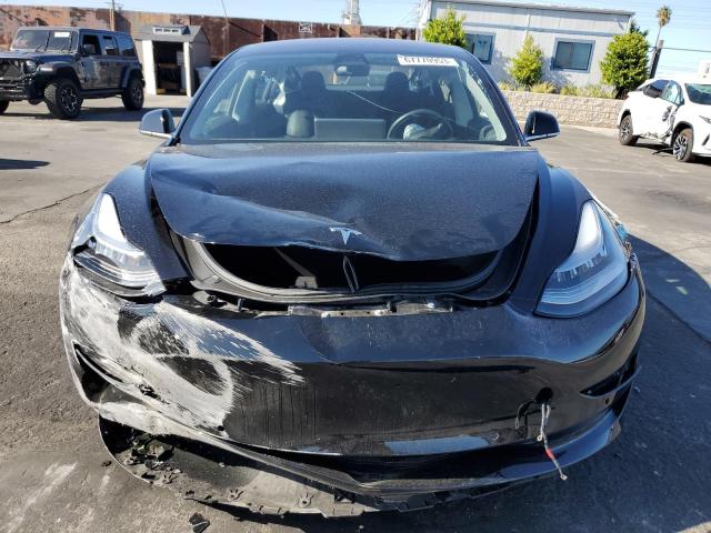 Снимка 5 от търг – 2018 TESLA MODEL 3 с VIN 5YJ3E1EA1JF023554