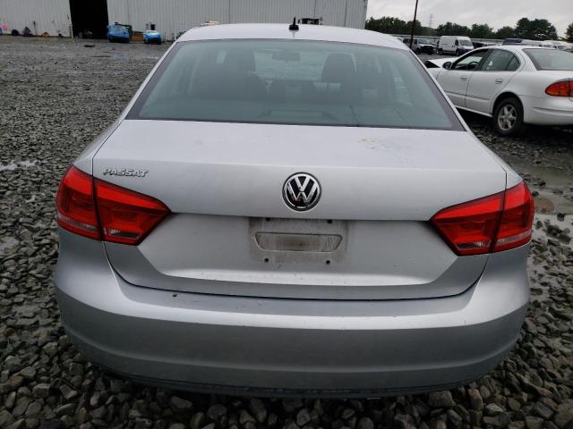 Photo 6 from auction – 2013 VOLKSWAGEN PASSAT S with VIN 1VWAP7A30DC000485