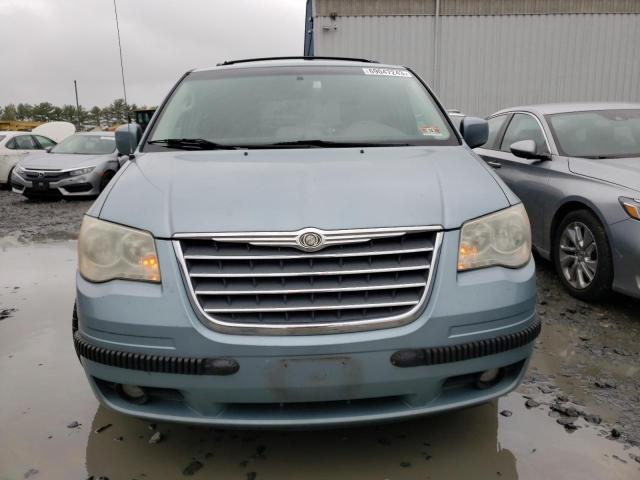 Photo 5 from auction – 2010 CHRYSLER TOWN & COU with VIN 2A4RR5D19AR170209