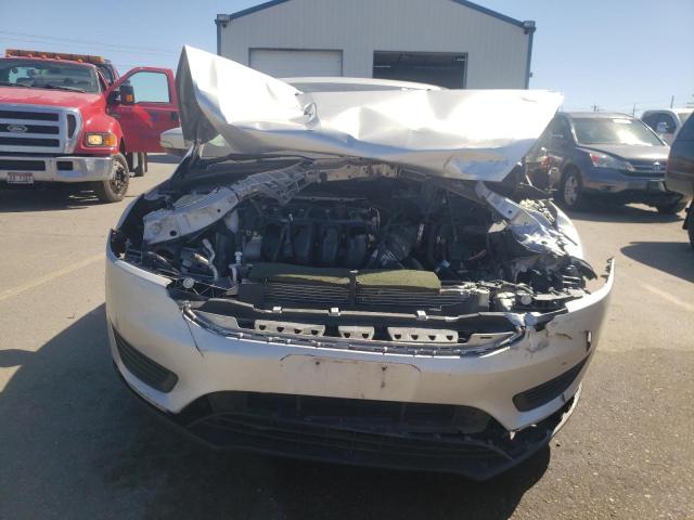 Снимка 5 от търг – 2016 FORD FOCUS SE с VIN 1FADP3F2XGL227198