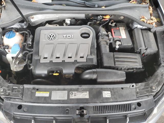 Photo 11 from auction – 2014 VOLKSWAGEN PASSAT SE with VIN 1VWBN7A30EC065767