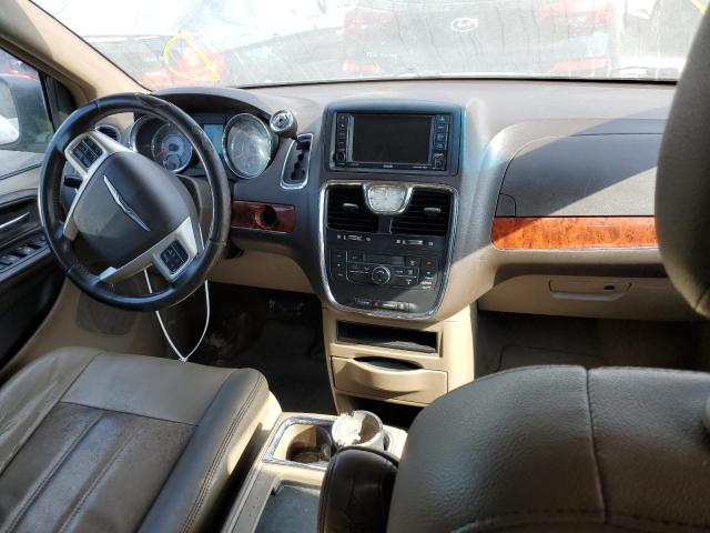 Photo 8 from auction – 2016 CHRYSLER TOWN & COU with VIN 2C4RC1BG8GR260242