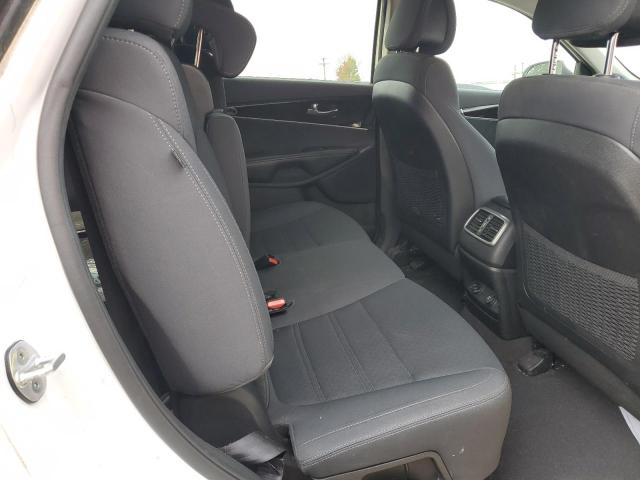Photo 11 from auction – 2016 KIA SORENTO LX with VIN 5XYPGDA34GG080997