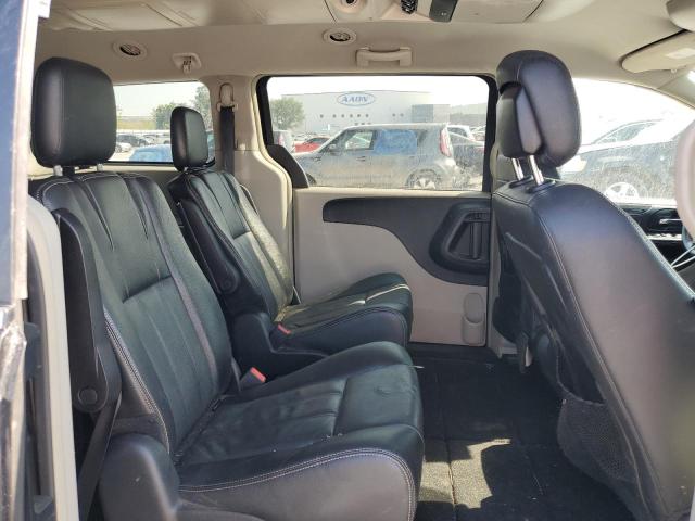 Photo 11 from auction – 2014 CHRYSLER TOWN & COU with VIN 2C4RC1BG0ER446631