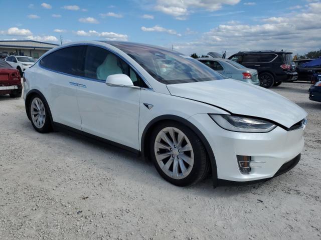 Photo 4 from auction – 2019 TESLA MODEL X with VIN 5YJXCAE22KF205507