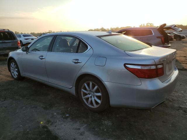 Photo 2 from auction – 2007 LEXUS LS 460L with VIN JTHGL46F275008847