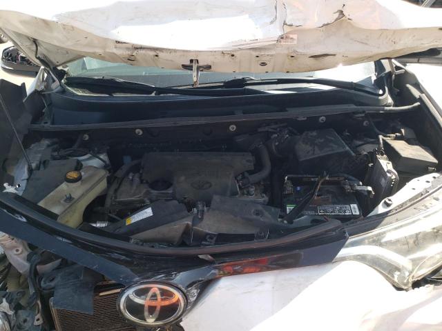 Photo 11 from auction – 2017 TOYOTA RAV4 SE with VIN 2T3NFREV5HW396026
