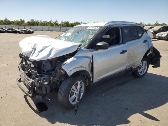 NISSAN KICKS S 2019 with VIN 3N1CP5CU3KL516821 - Photo from auction