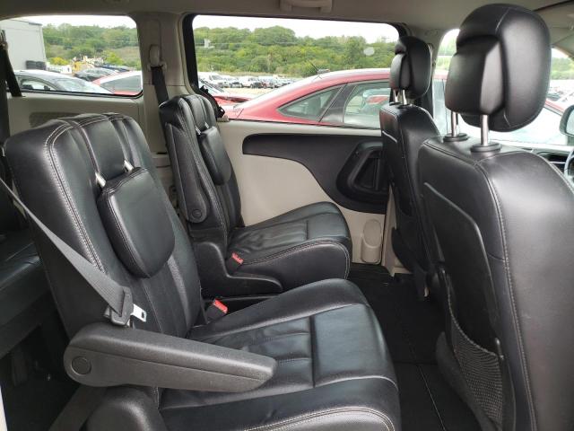 Photo 11 from auction – 2013 CHRYSLER TOWN & COU with VIN 2C4RC1BG3DR691471