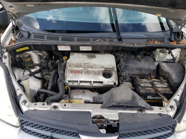 Photo 12 from auction – 2004 TOYOTA SIENNA XLE with VIN 5TDZA22C84S075765