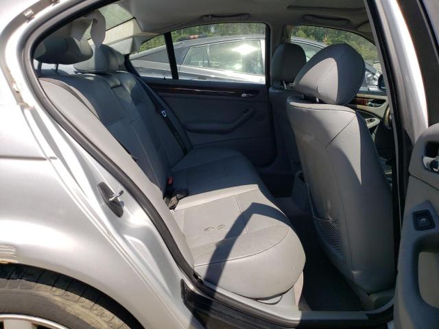 Photo 10 from auction – 2004 BMW 325 XI with VIN WBAEU33404PR06623