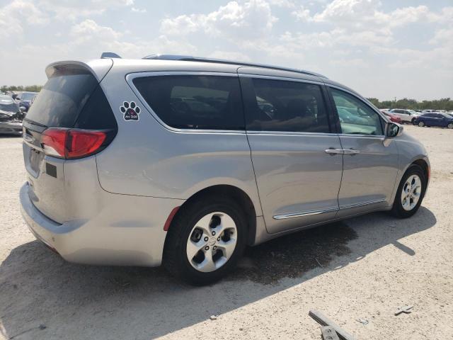 Photo 3 from auction – 2017 CHRYSLER PACIFICA T with VIN 2C4RC1EG7HR777836