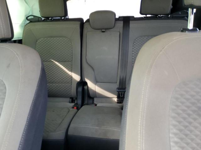Photo 10 from auction – 2020 FORD ESCAPE SE with VIN 1FMCU0G68LUA22378