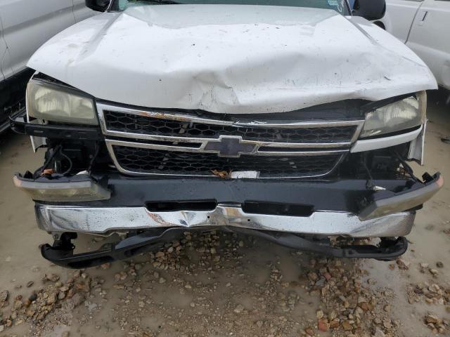 Photo 11 from auction – 2006 CHEVROLET SILVERADO with VIN 1GBHC24U56E163441