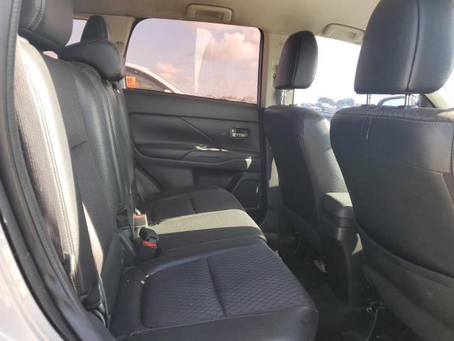Photo 11 from auction – 2015 MITSUBISHI OUTLANDER with VIN JA4AD3A33FZ010524