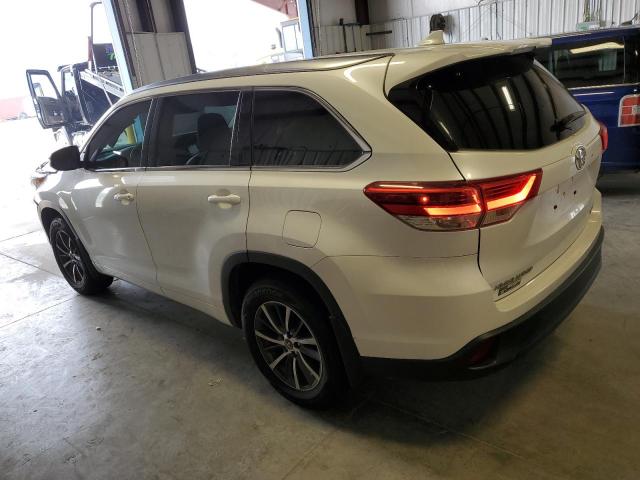 Photo 2 from auction – 2017 TOYOTA HIGHLANDER with VIN 5TDJZRFHXHS403505