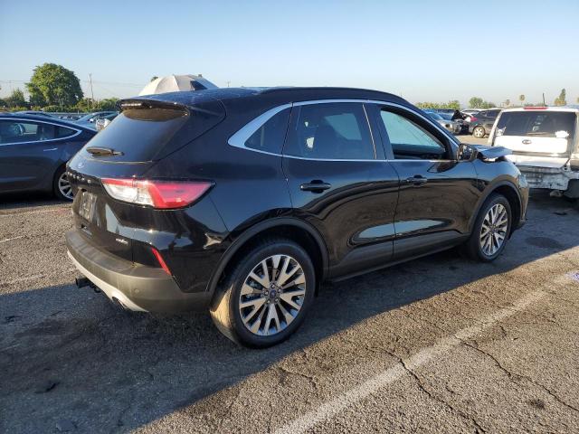 Photo 3 from auction – 2022 FORD ESCAPE TIT with VIN 1FMCU9J97NUB97280