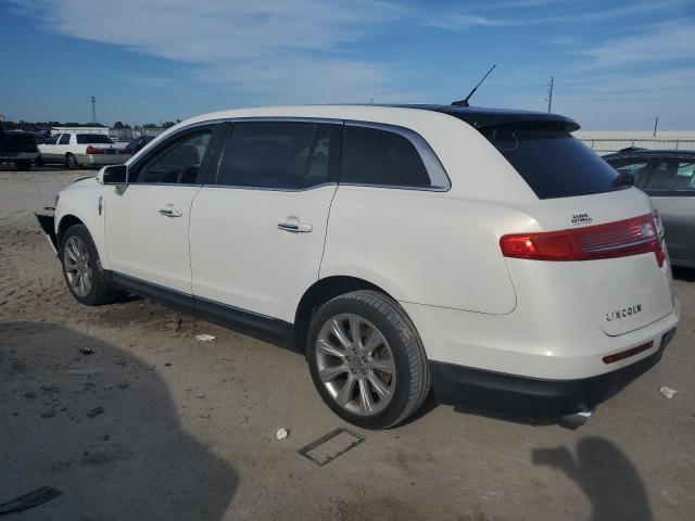 Фото 2 с аукциона – 2013 LINCOLN MKT с VIN 2LMHJ5FK2DBL55326