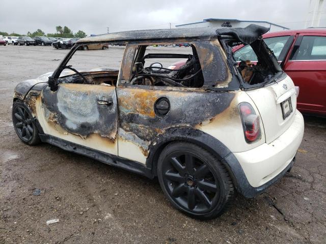 Photo 2 from auction – 2004 MINI COOPER S with VIN WMWRE334X4TD83037