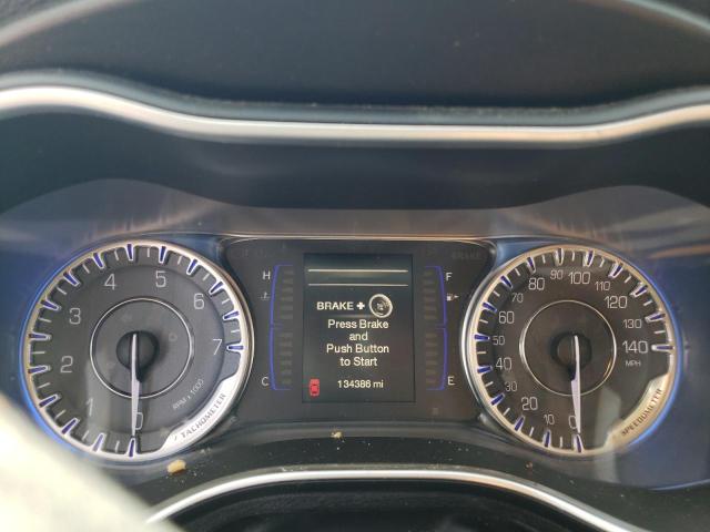 Photo 9 from auction – 2015 CHRYSLER 200 LIMITE with VIN 1C3CCCAB3FN585999