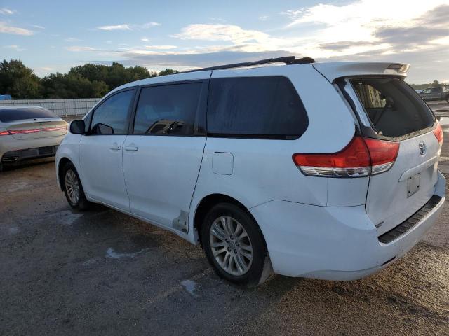 Photo 2 from auction – 2012 TOYOTA SIENNA XLE with VIN 5TDYK3DC6CS249181