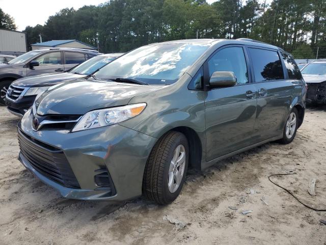 Photo 1 from auction – 2018 TOYOTA SIENNA LE with VIN 5TDKZ3DC5JS911329